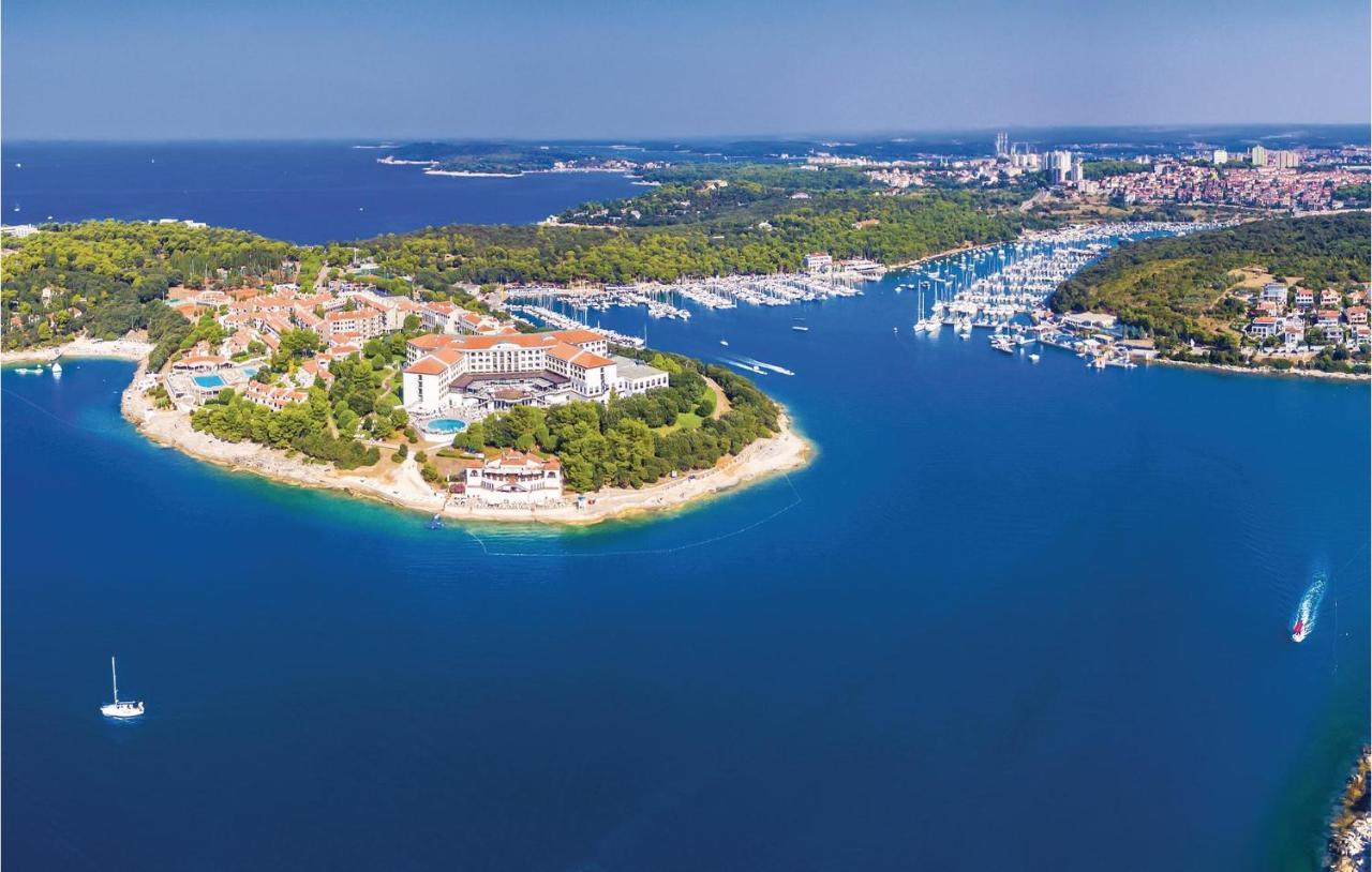 1 Bedroom Awesome Apartment In Pula Exterior photo